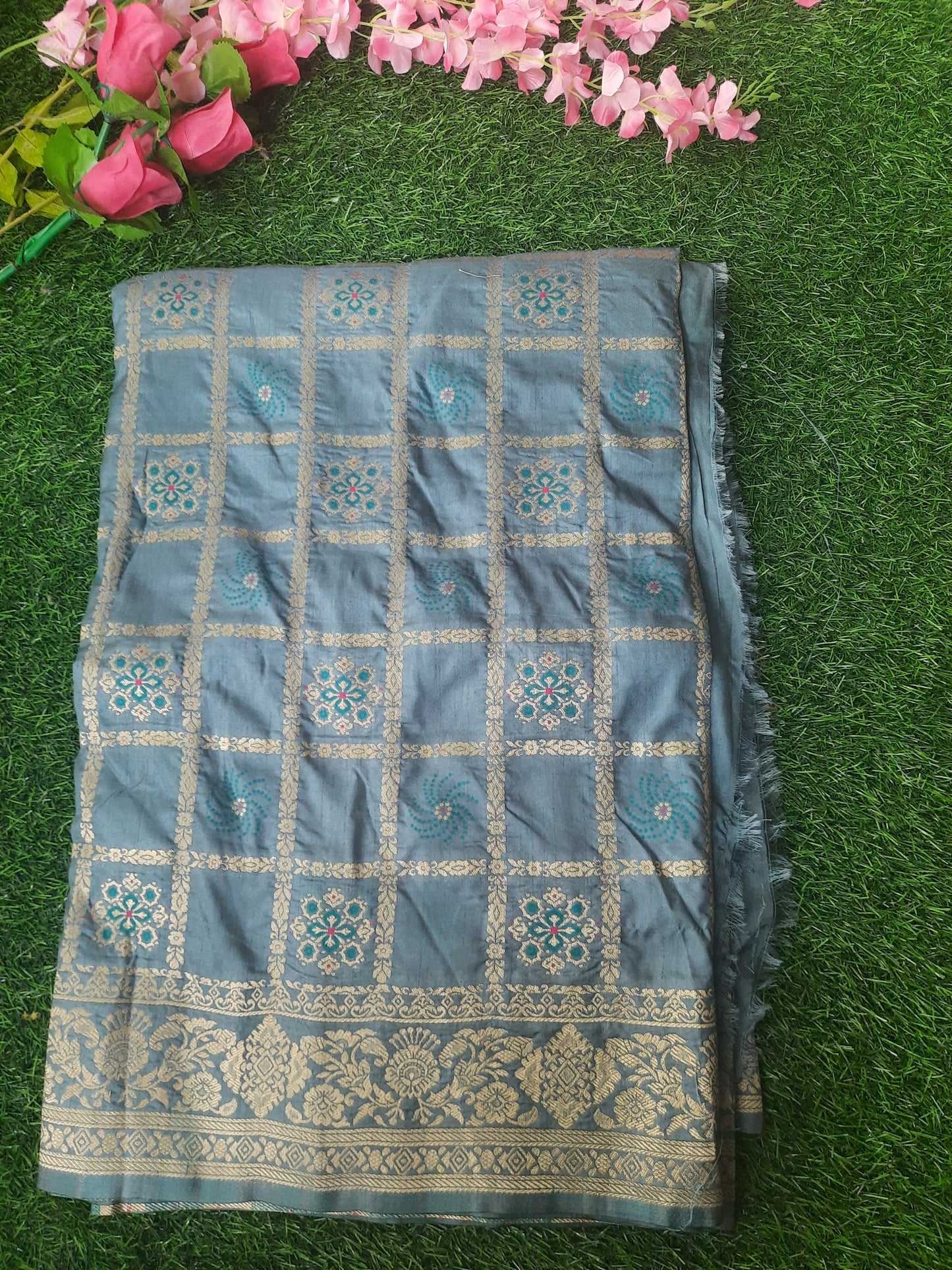 Banarasi art silk saree – Gray