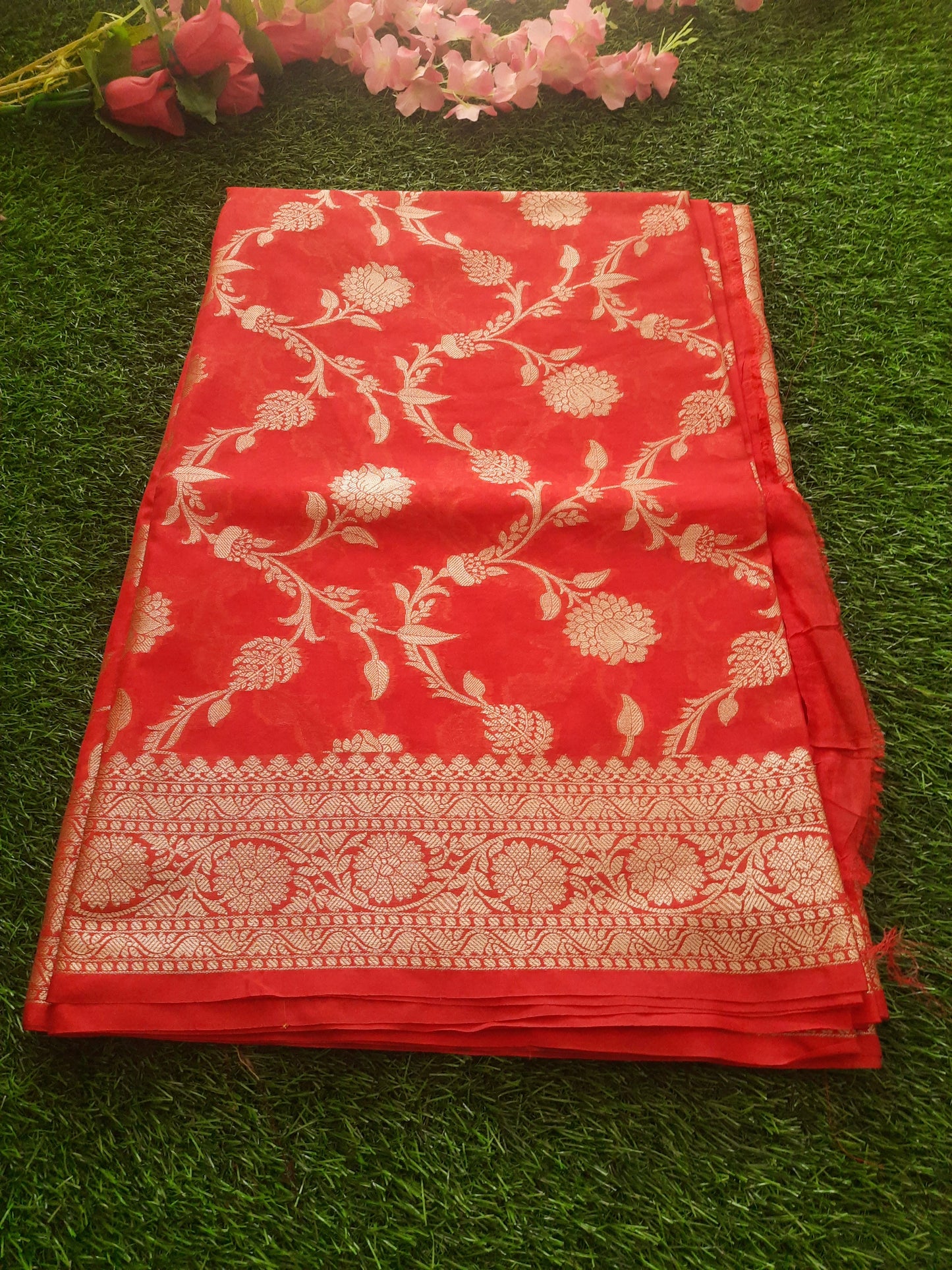 Banarasi art silk saree with jaal work– Red